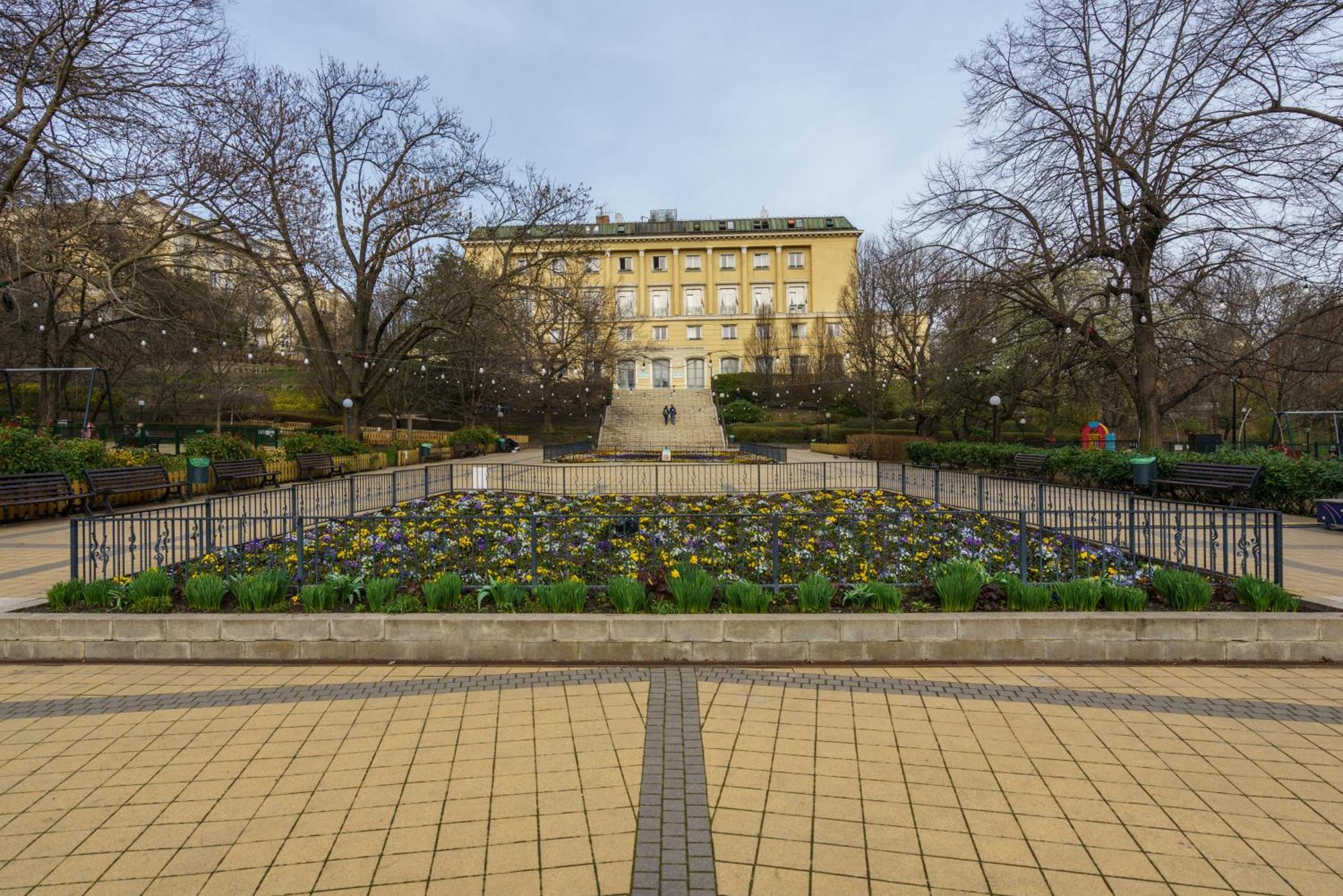 Barka Home In Downtown Buda Budapest Exterior foto